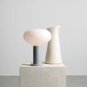 FLO TABLE GREY M 7000B22_M Duża lampka stołowa - ALDEX