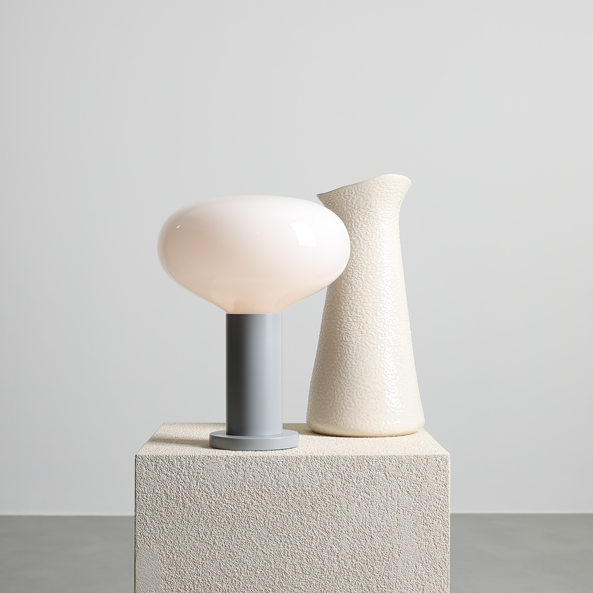 FLO TABLE GREY M 7000B22_M Duża lampka stołowa - ALDEX