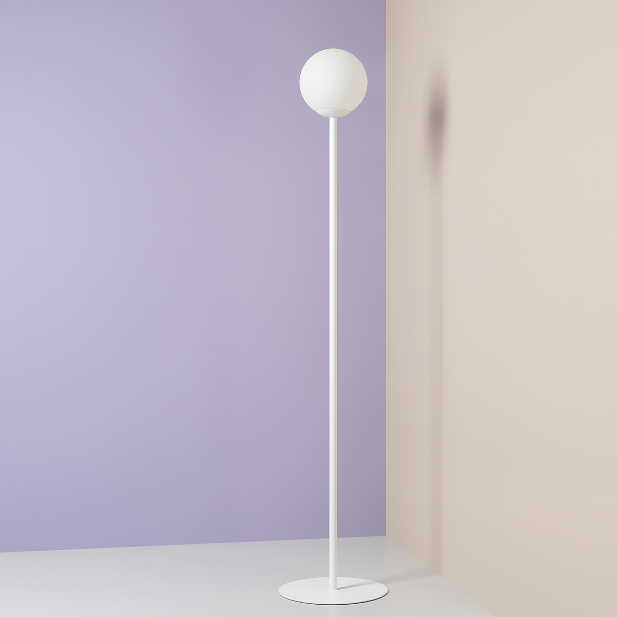 PINNE FLOOR WHITE 1080A Minimalistyczna lampa podłogowa - ALDEX