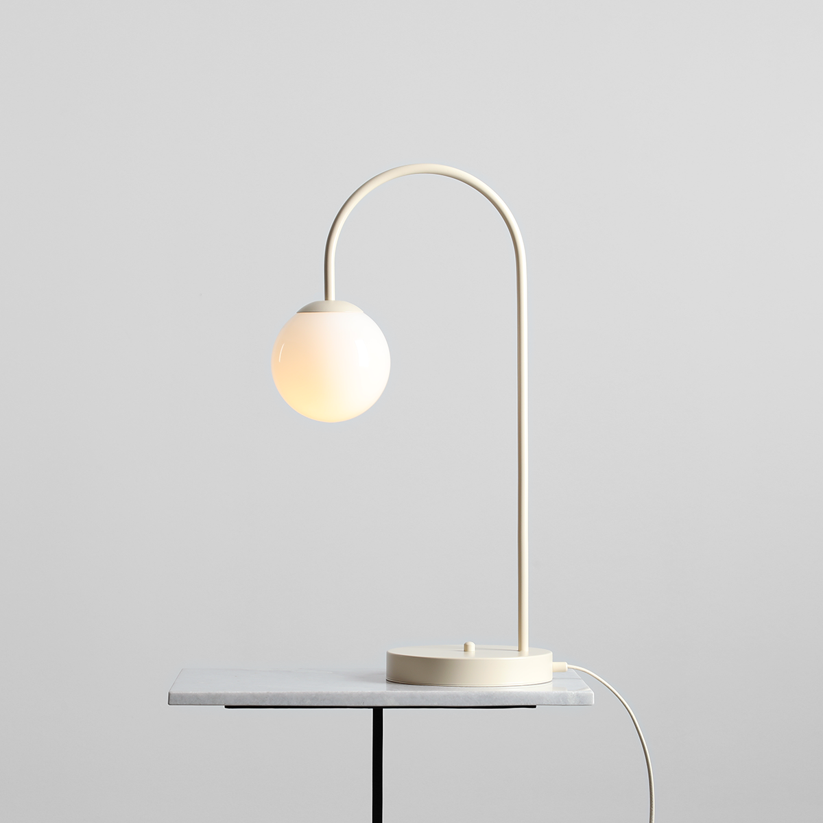 UNA TABLE CREAM 1116B9 Modna lampka stołowa - ALDEX