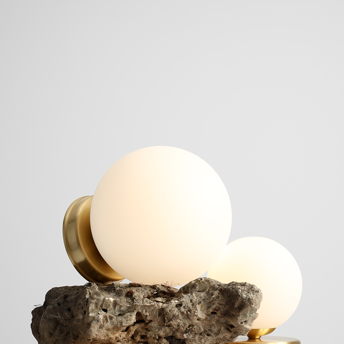 BALL TABLE BRASS M 1076B40_M Elegancka lampka biurkowa - ALDEX - obrazek 2