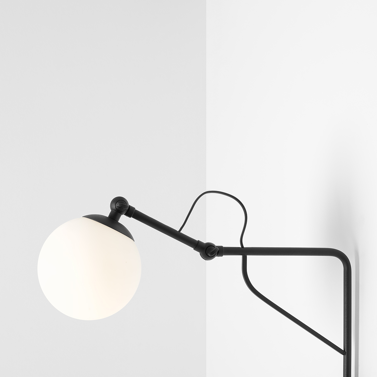 SOHO GLASS WALL SHORT BLACK 1105C1_M Nowoczesna lampa ścienna - ALDEX - obrazek 2