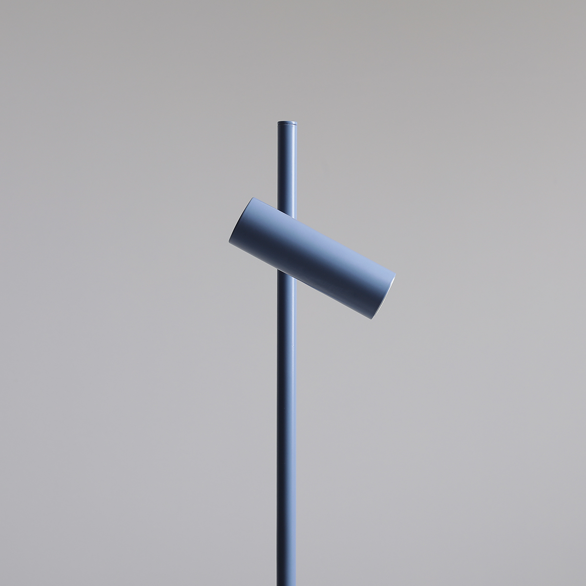 TREVO TABLE DUSTY BLUE 1104B16 Lampka biurkowa #colours - ALDEX