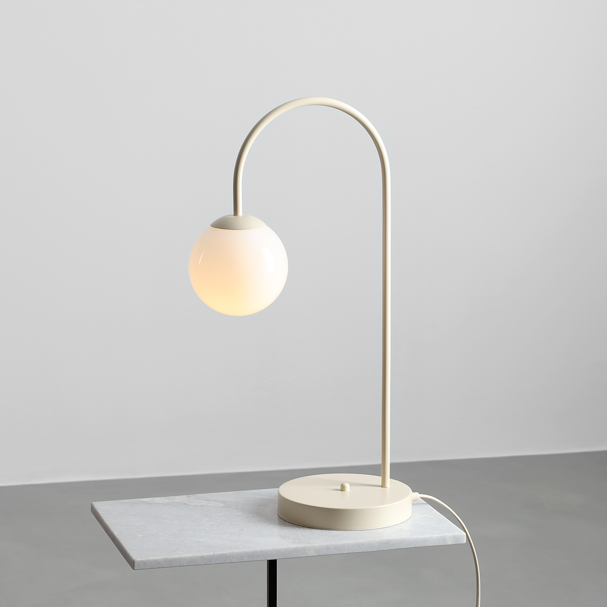 UNA TABLE CREAM 1116B9 Modna lampka stołowa - ALDEX - obrazek 3