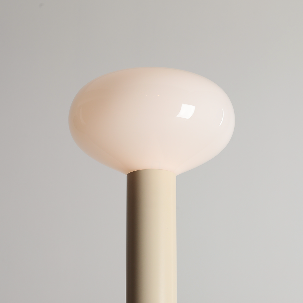 FLO FLOOR CREAM 7000A9_M Efektowna lampa stojąca - ALDEX - obrazek 2