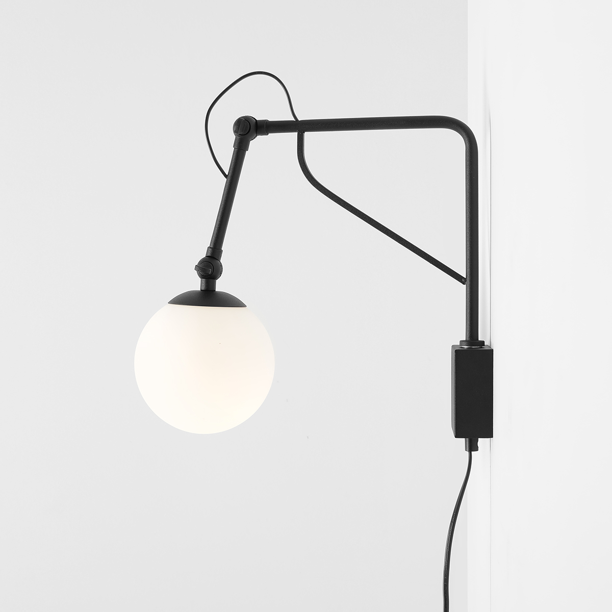 SOHO GLASS WALL SHORT BLACK 1105C1_M Nowoczesna lampa ścienna - ALDEX