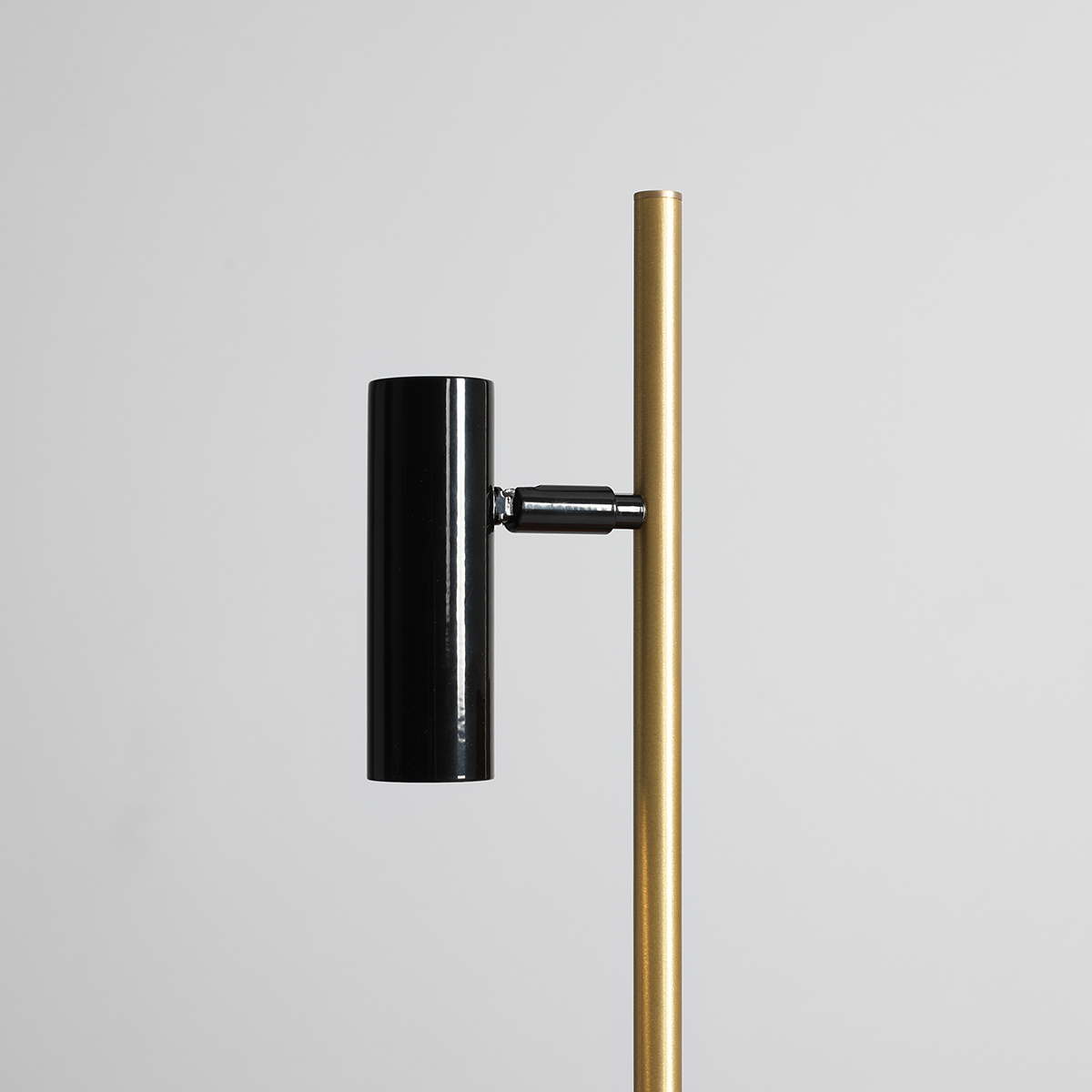 TREVO TABLE BLACK BRASS 1083B40 Designerska lampka biurkowa - ALDEX - obrazek 2