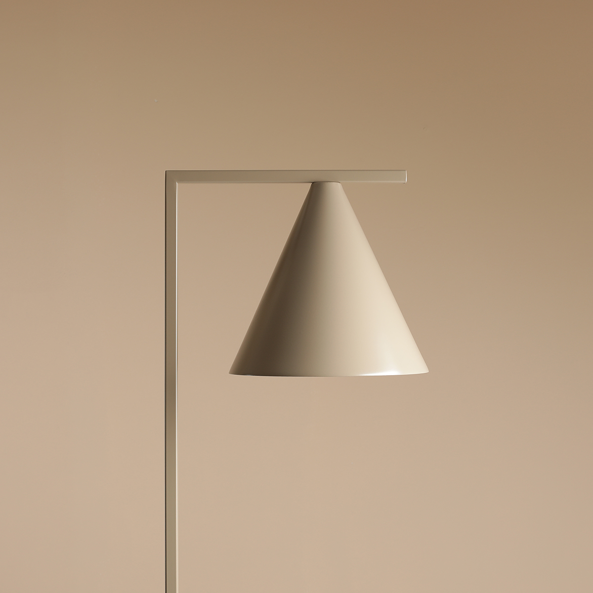 FORM FLOOR BEIGE 1108A17 Oryginalna lampa stojąca - ALDEX