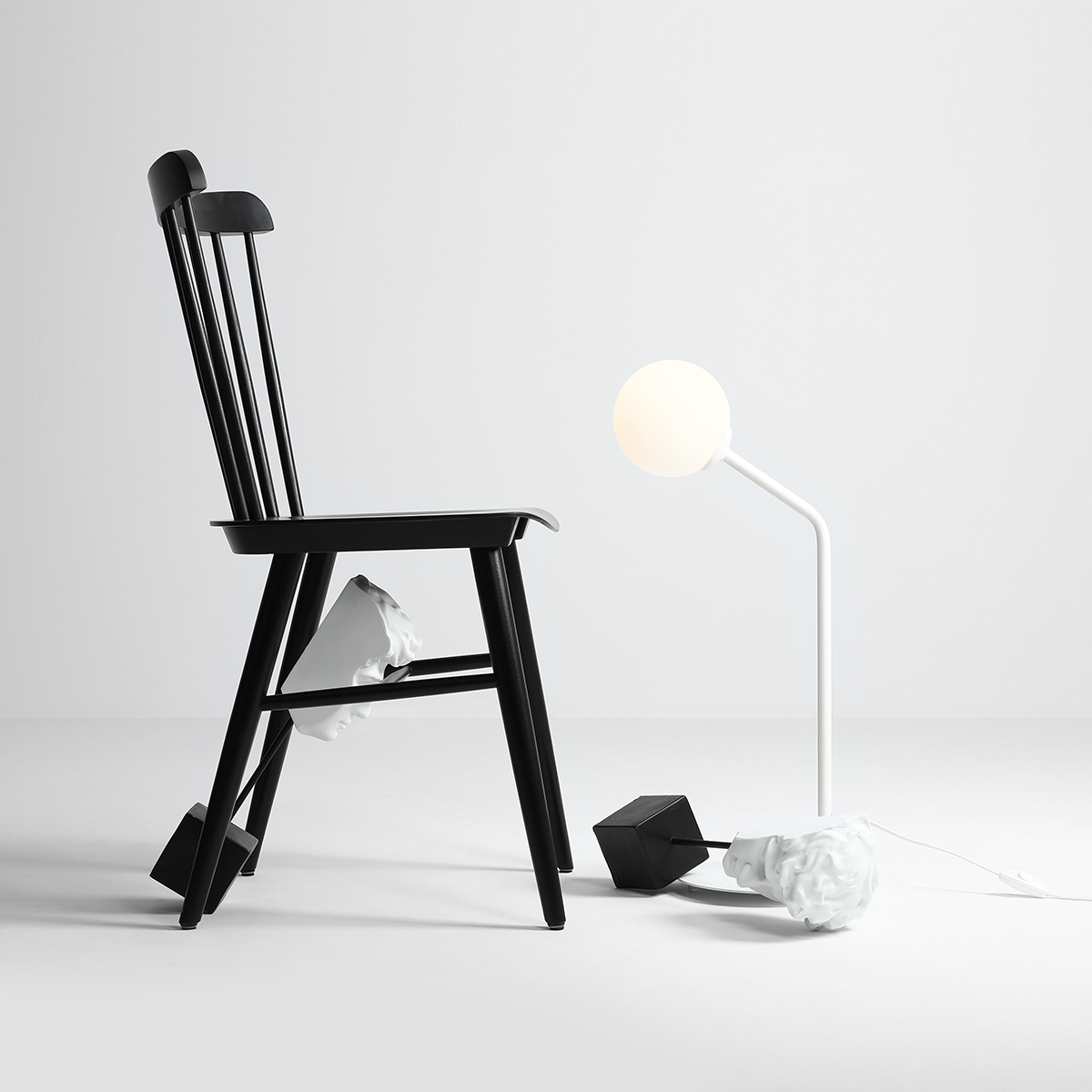 PURE TABLE WHITE 1064B Minimalistyczna lampka biurkowa - ALDEX - obrazek 3