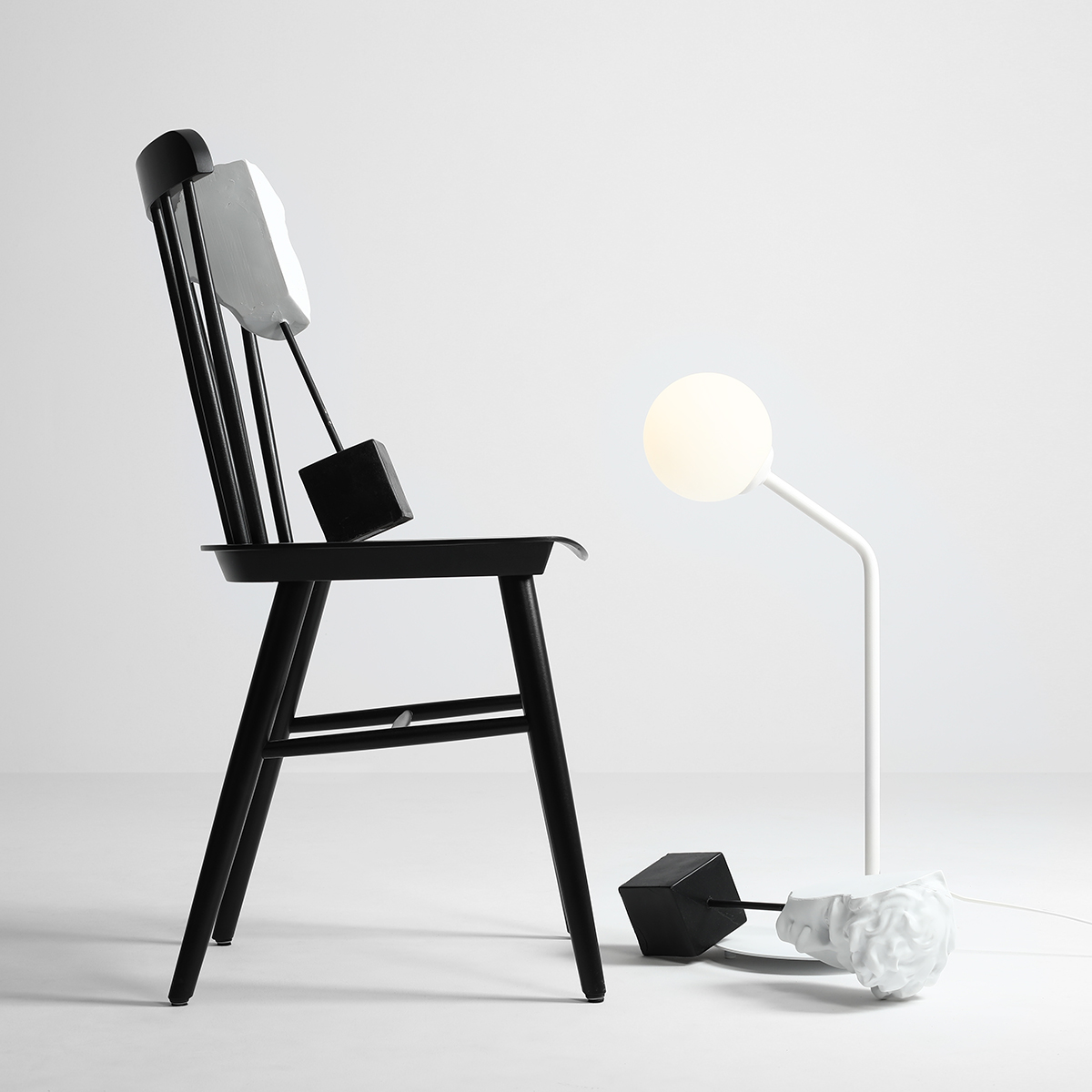 PURE TABLE WHITE 1064B Minimalistyczna lampka biurkowa - ALDEX - obrazek 4