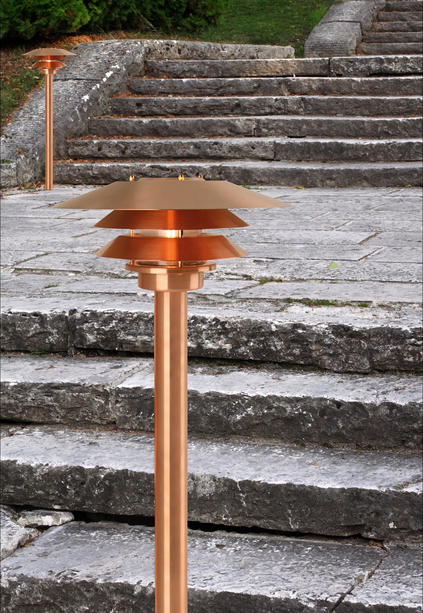 Lampa stojąca miedziana VENØ 10600725 - Design For The People - obrazek 2