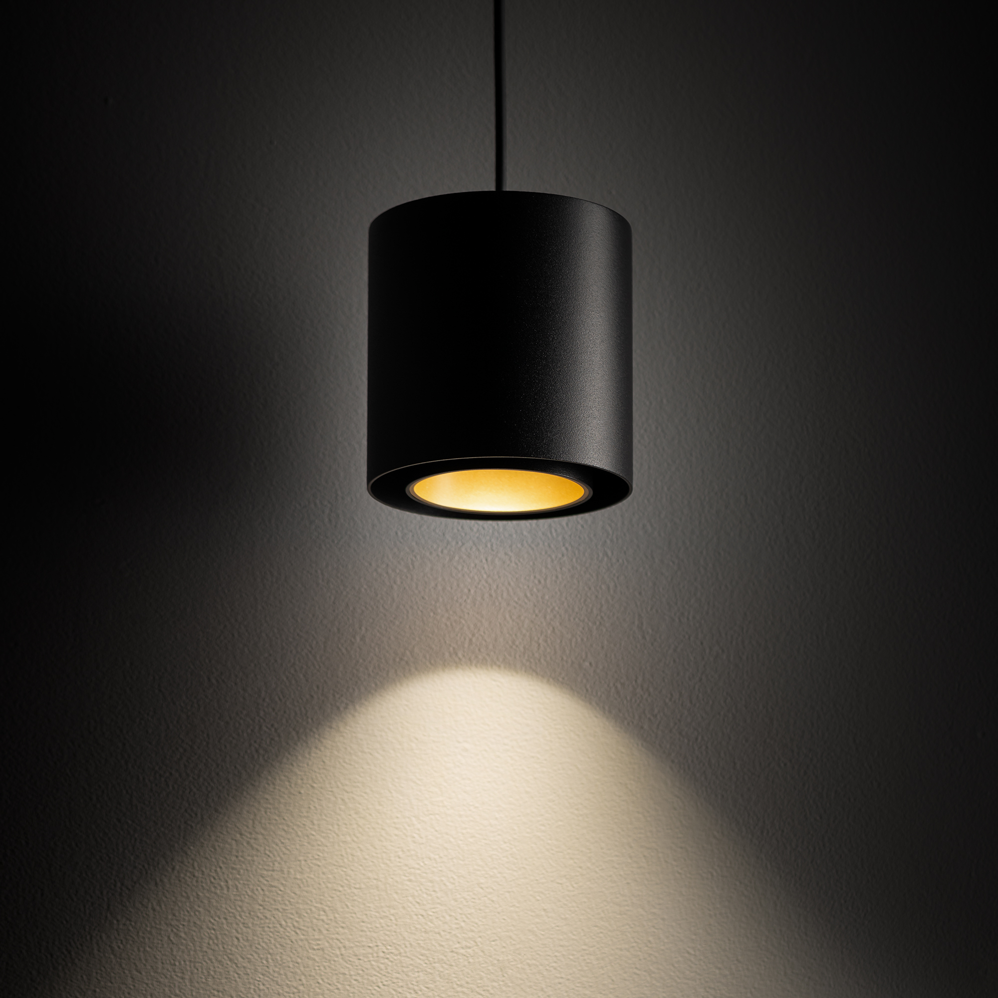 Lampa wisząca POINT DUO czarna ze złotym środkiem 11511 - Nowodvorski Lighting - obrazek 2