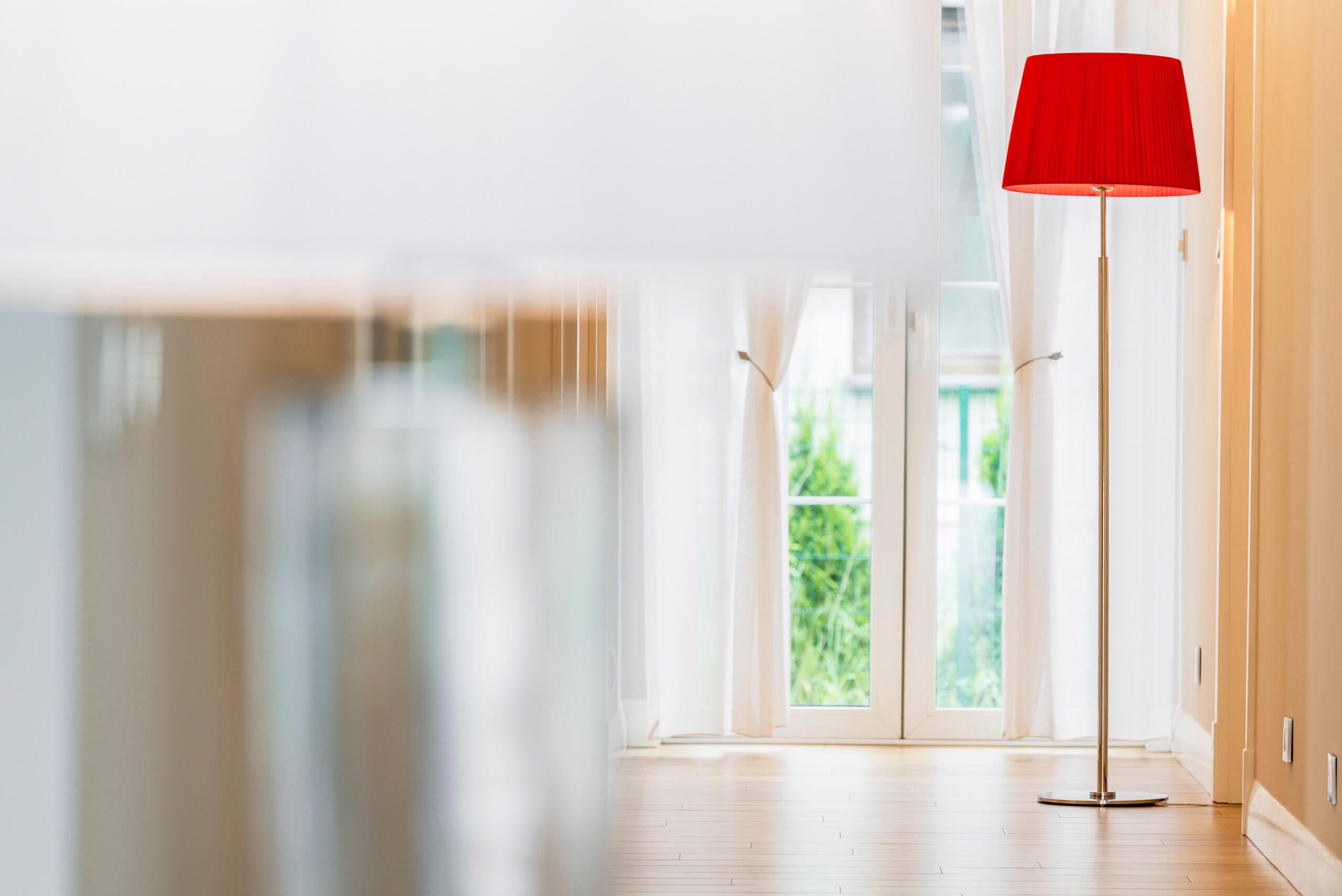 Lampa podłogowa z czerwonym abażurem ASTI 3848 - Argon - obrazek 3