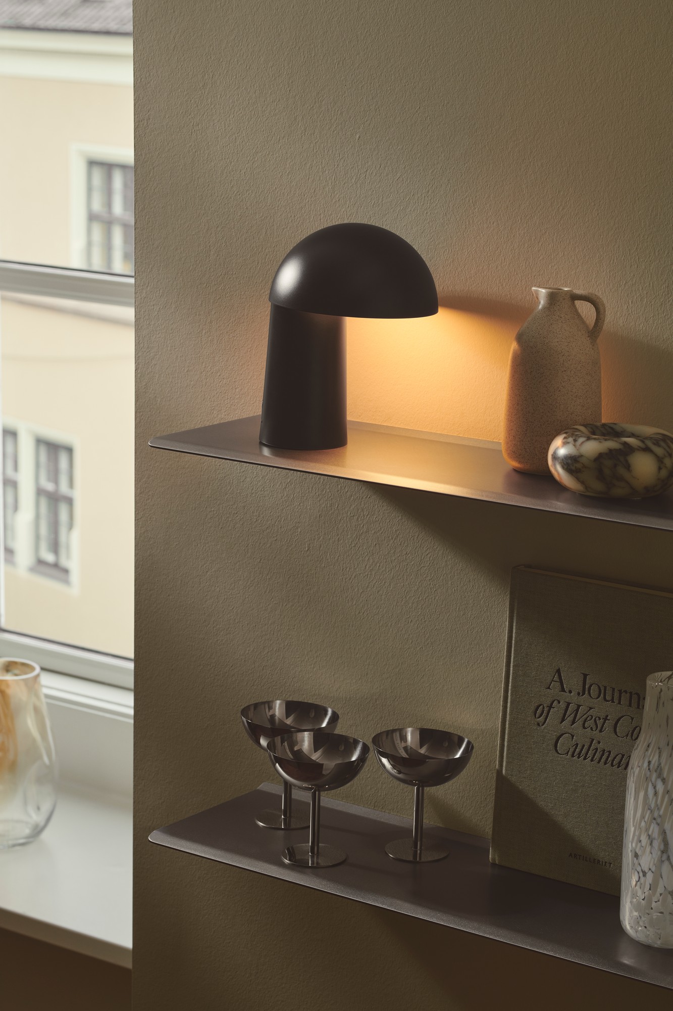 Lampa stołowa Faye NO2420155003 - Design for The People - obrazek 3