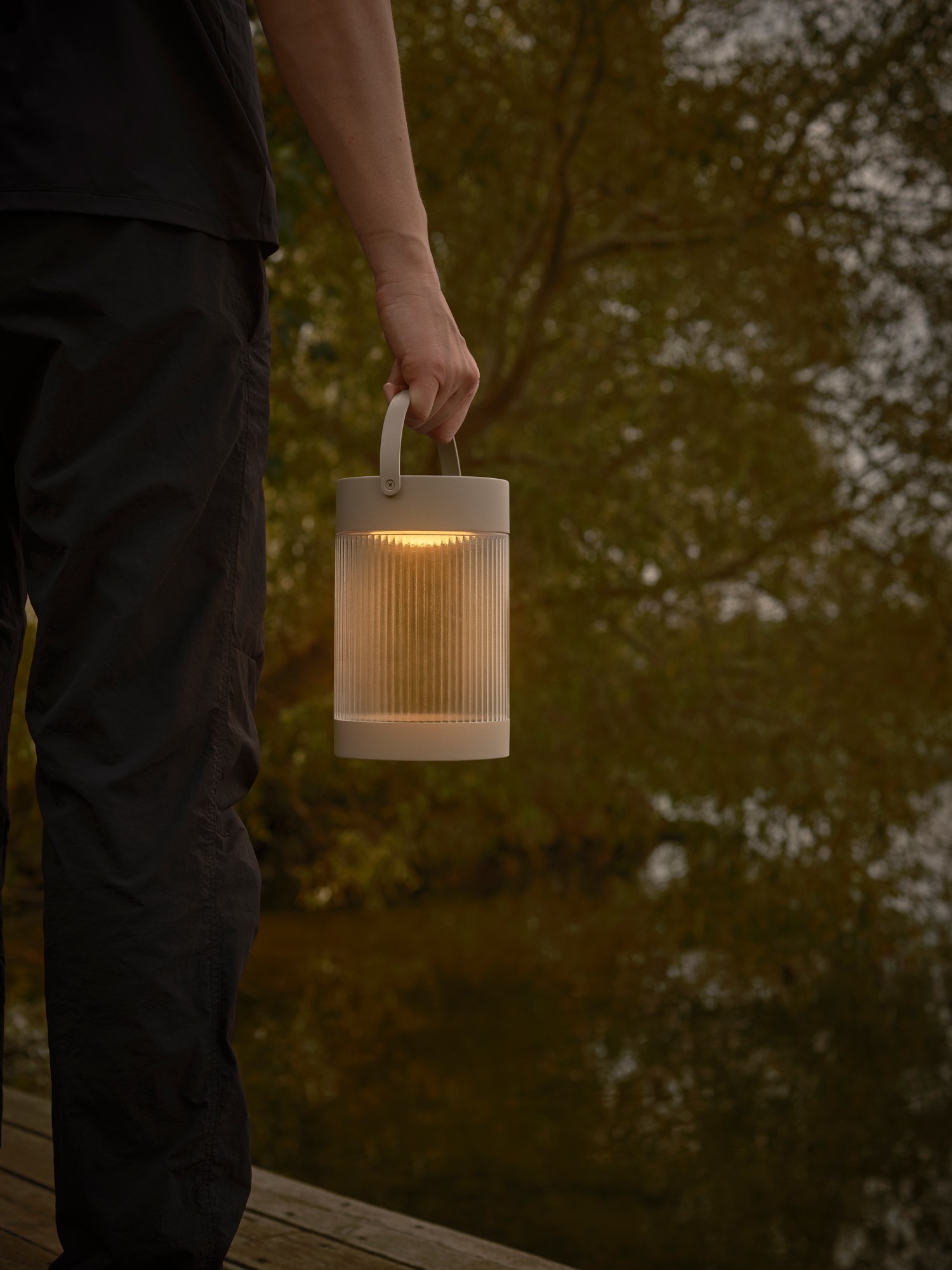 Lampa przenośna zewnętrzna ryflowana 3,2W IP44 Coupar Moodmaker™ NO2518215009 - Nordlux - obrazek 4