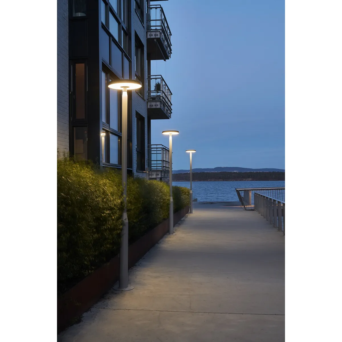 Oprawa na słup BORG 6151 GRAPHITE LED - Norlys - obrazek 2