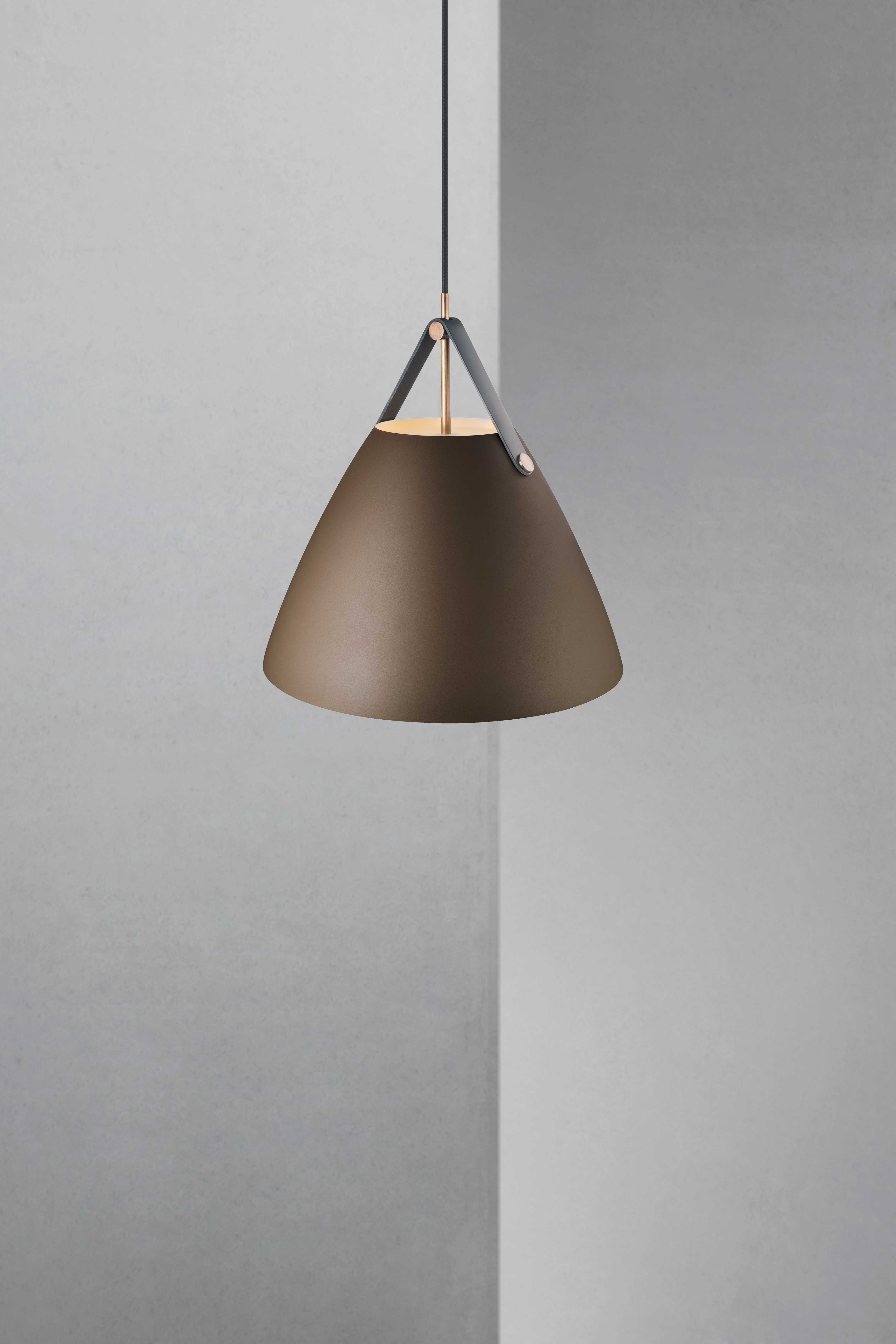 Lampa skandynawska wisząca STRAP 36 NO84343009 – Design For The People - obrazek 4