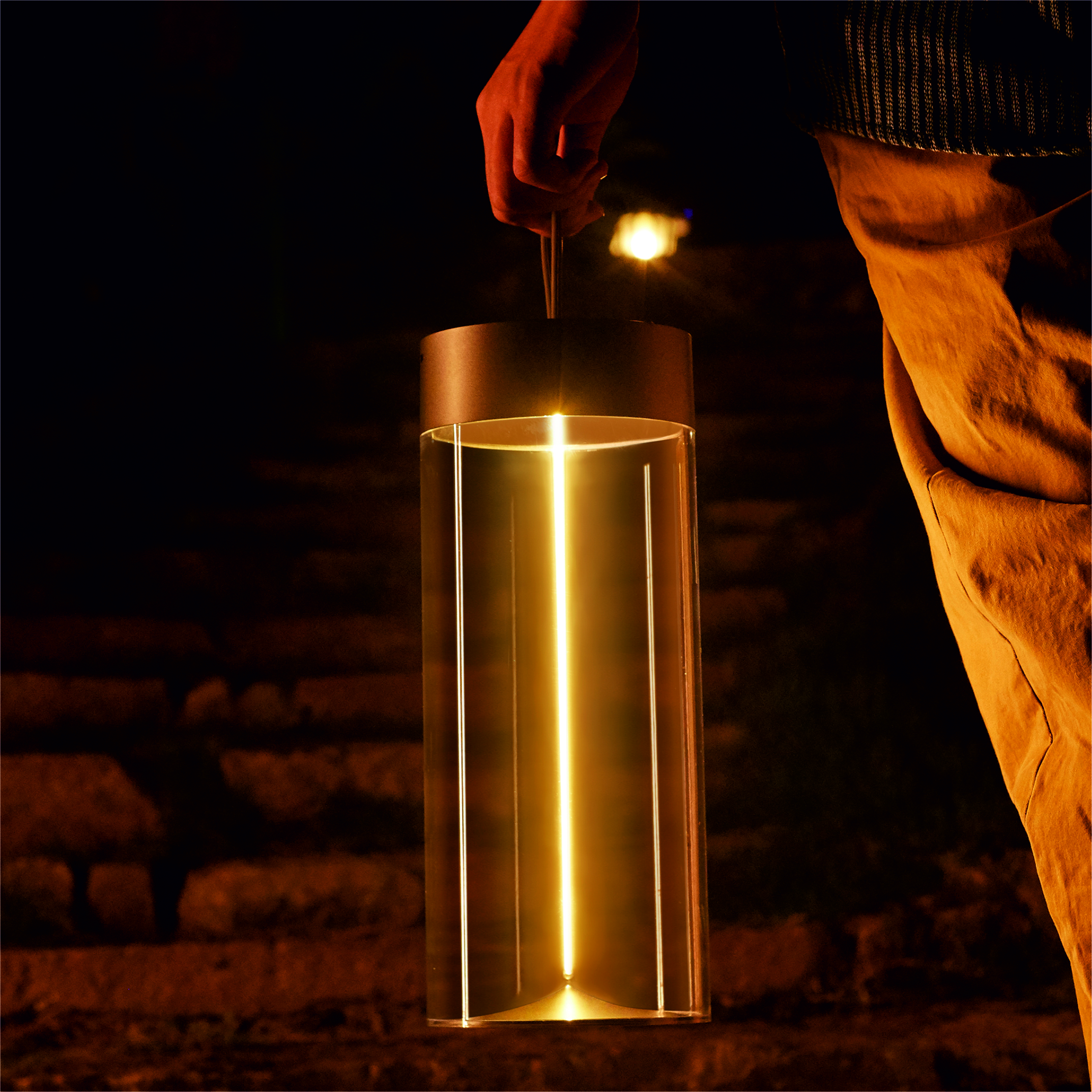 Lampa stojąca LED bezprzewodowa ładowanie USB 1003 ESTERNO L - Zuma Line - obrazek 3