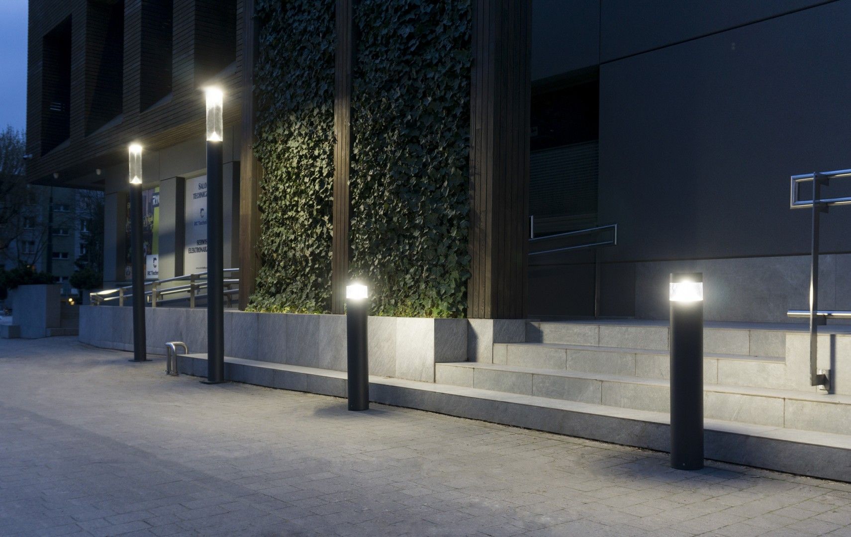 Lampa stojąca zewnętrzna BAREL BRL-980 – SU-MA - obrazek 4
