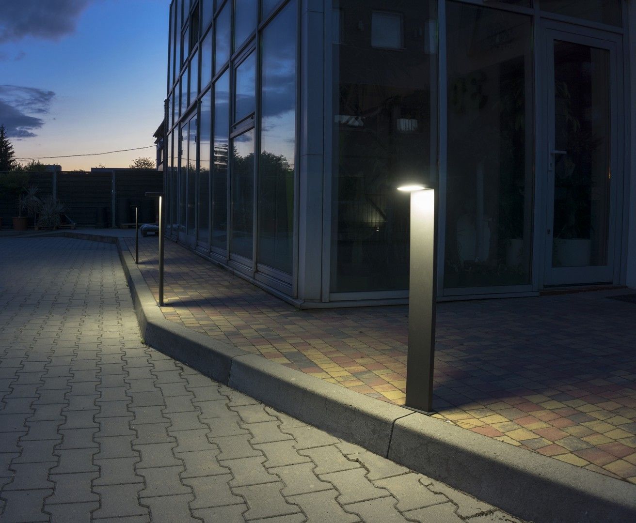 Lampa stojąca zewnętrzna KARO KR-580 – SU-MA - obrazek 3