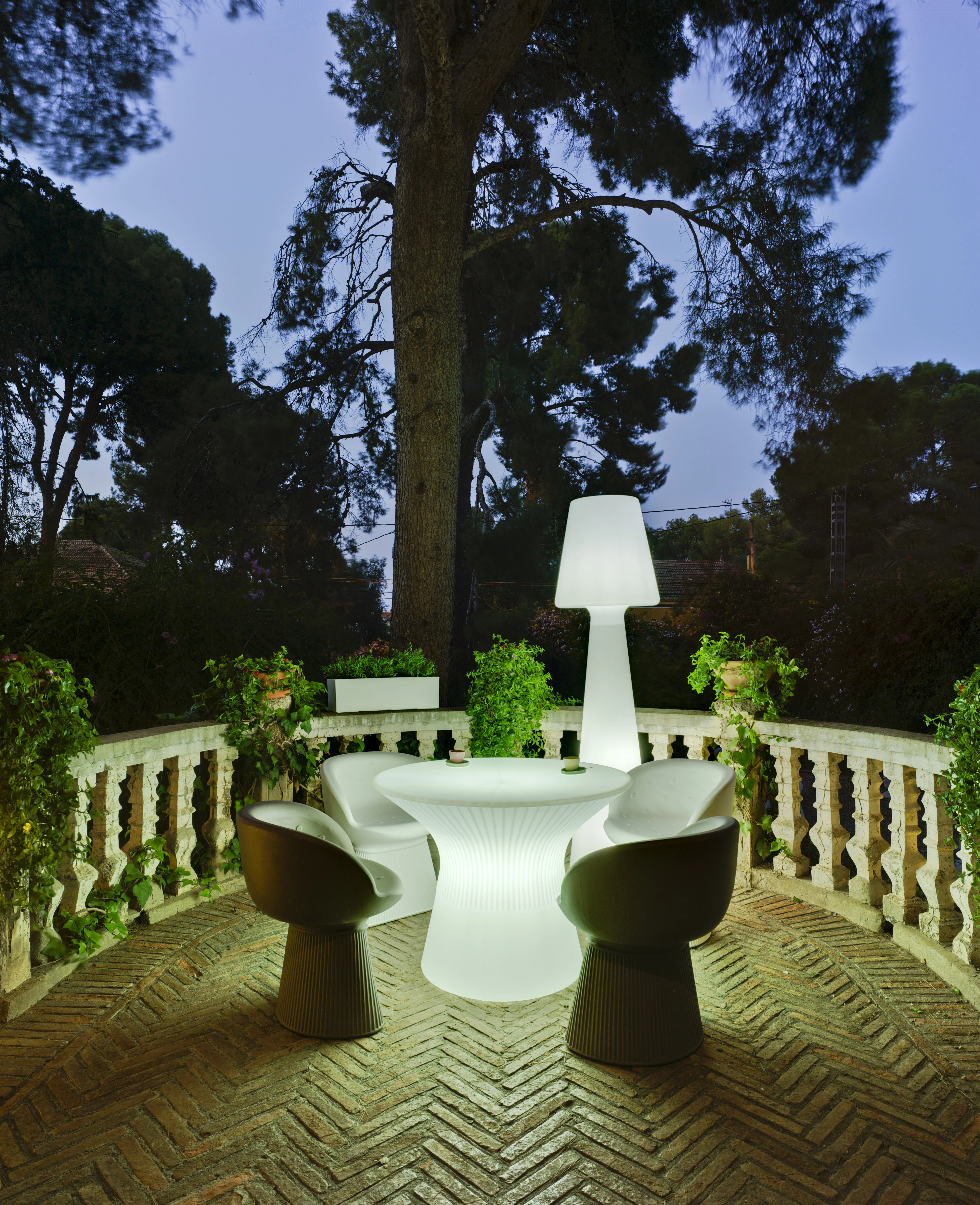 Lampa podłogowa CAPRI 3178 - New Garden - obrazek 2