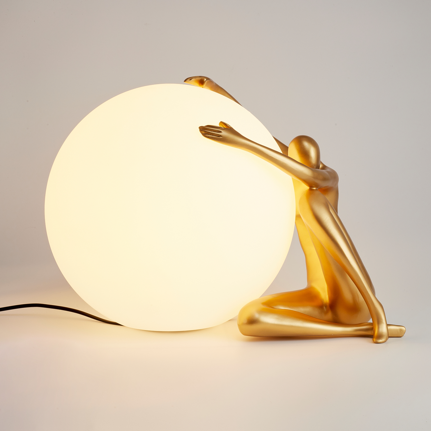 Lampa stołowa WOMAN-1 złota 47 cm ST-6022-A gold - Step Into Design - obrazek 2