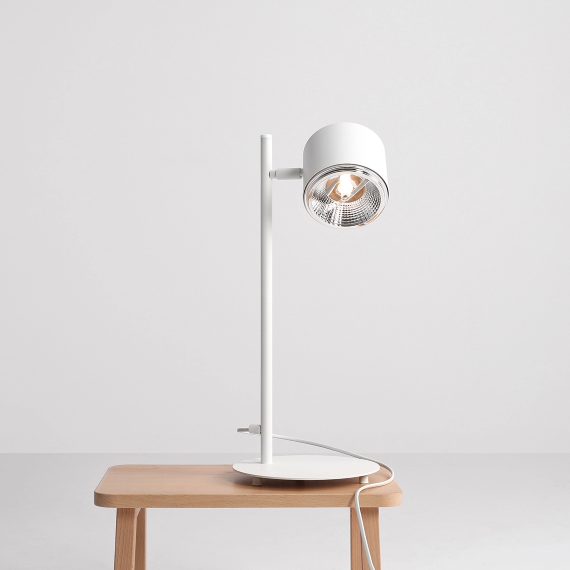 Lampka Biurkowa Bot Biały 1046B Aldex