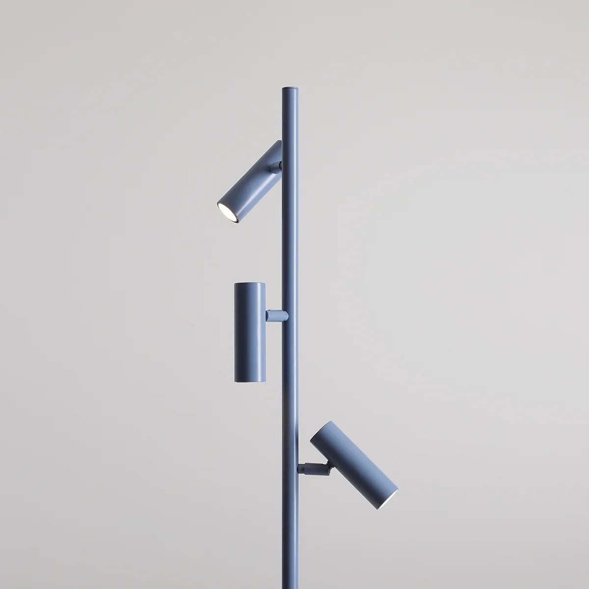 Lampa stojąca TREVO FLOOR DUSTY BLUE 1104A16 Aldex