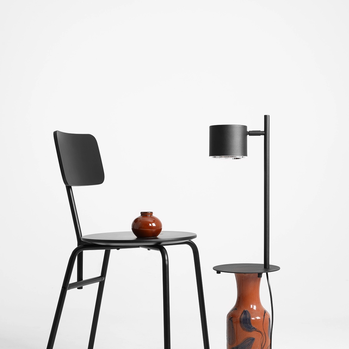 Lampka Biurkowa Bot Czarny 1047B Aldex