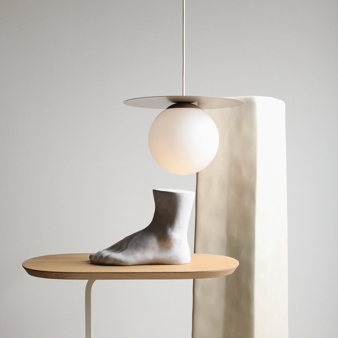 LAMPA WISZĄCA LOOP BEIGE M 1125G17_M Aldex