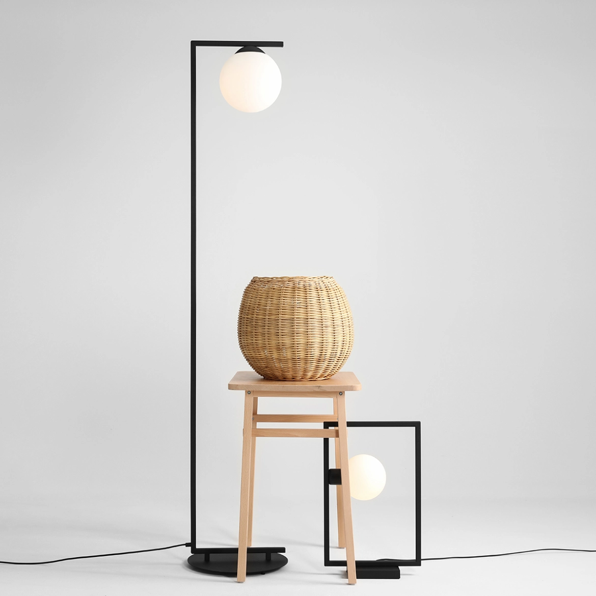 LAMPA STOJĄCA ZAC BLACK (klosz na dół) 1038A1/1 ALDEX