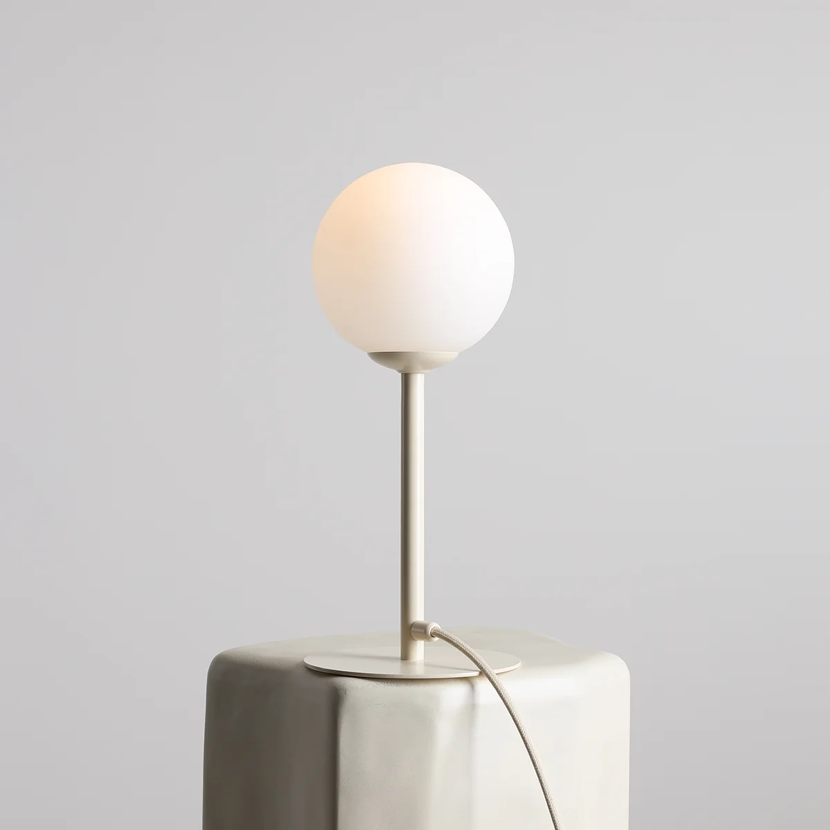 Lampka biurkowa PINNE TABLE CREAM 1080B9 Aldex