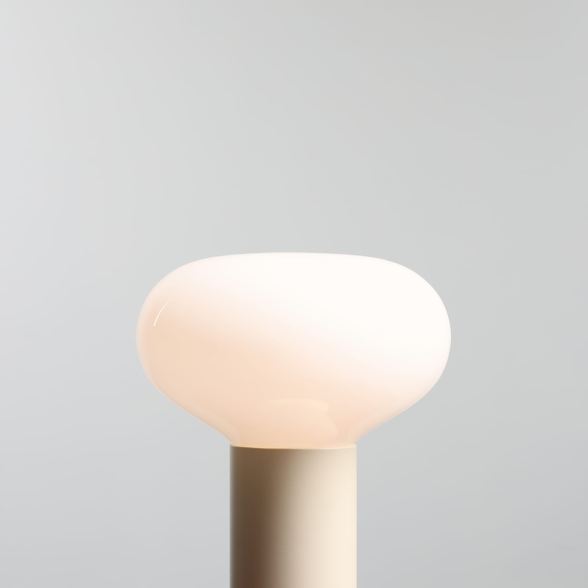 LAMPKA BIURKOWA FLO CREAM S (opal glass) 7000B9_S Aldex