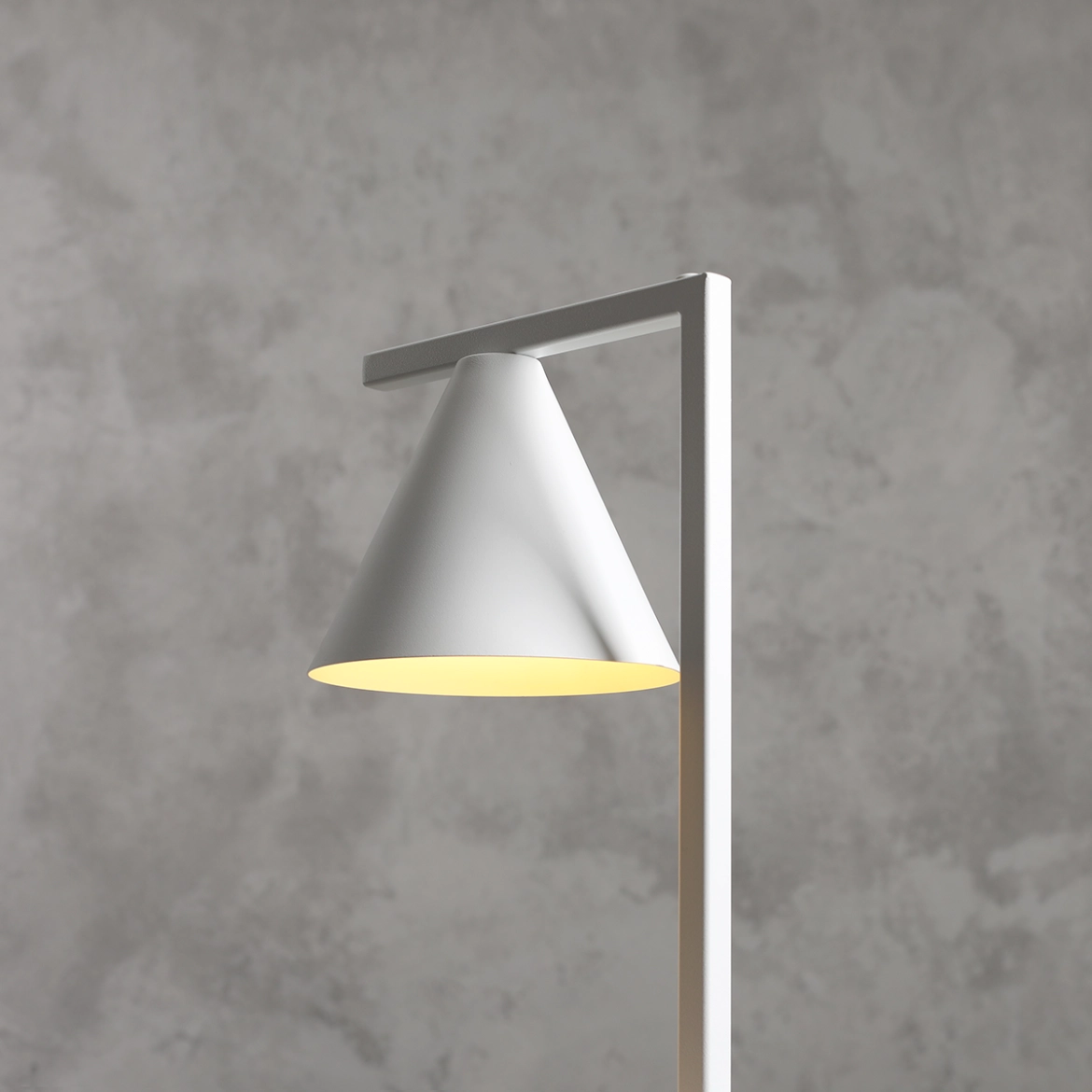 Lampka Biurkowa FORM Biały 1108B Aldex