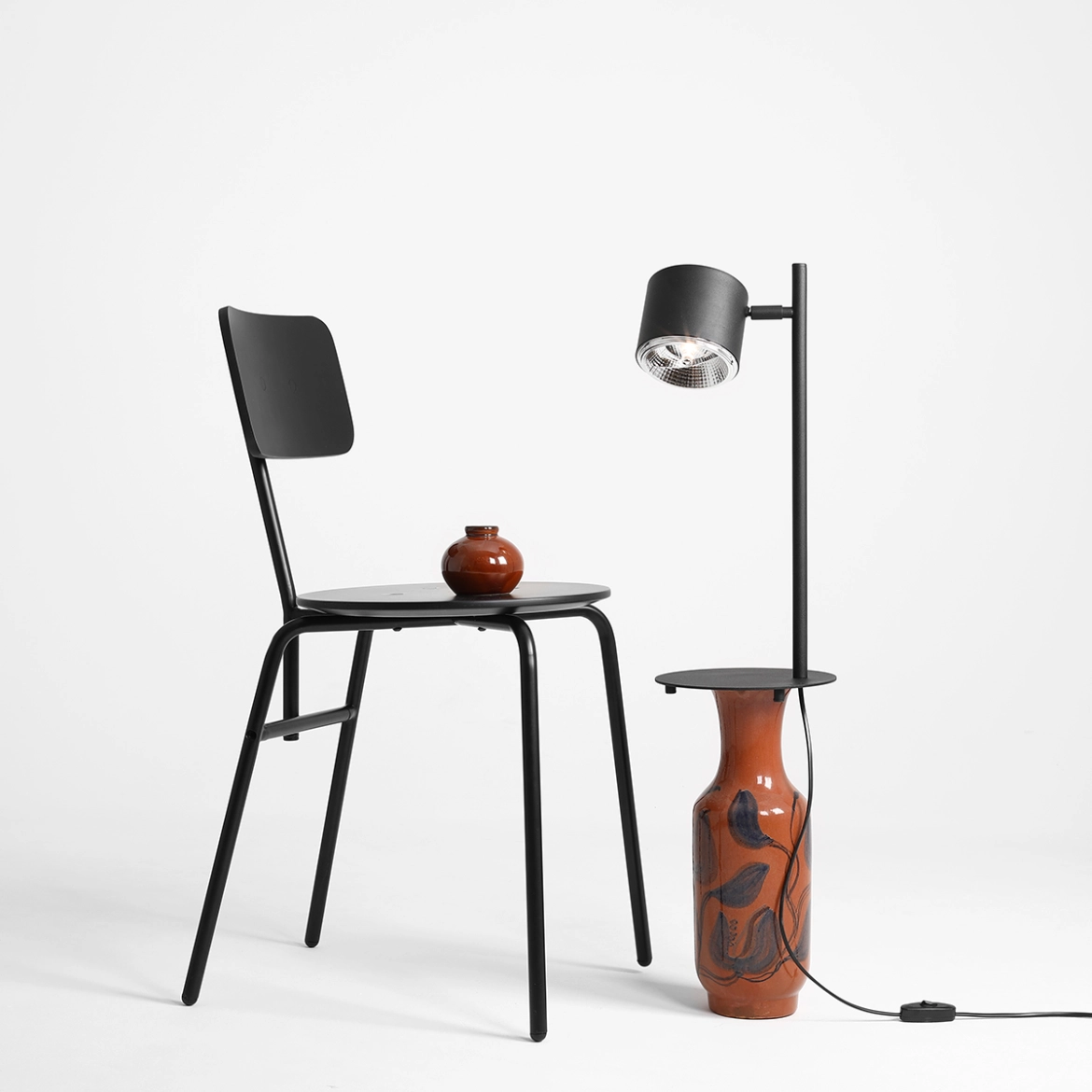 Lampka Biurkowa Bot Czarny 1047B Aldex