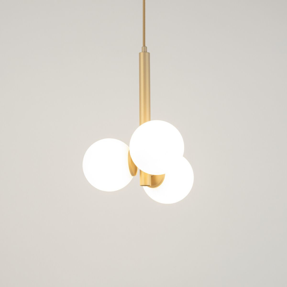 Lampa wisząca w stylu modern classic PERLA 3 złoty beż, 3 × G9 – Sigma Lighting 33605 - obrazek 3