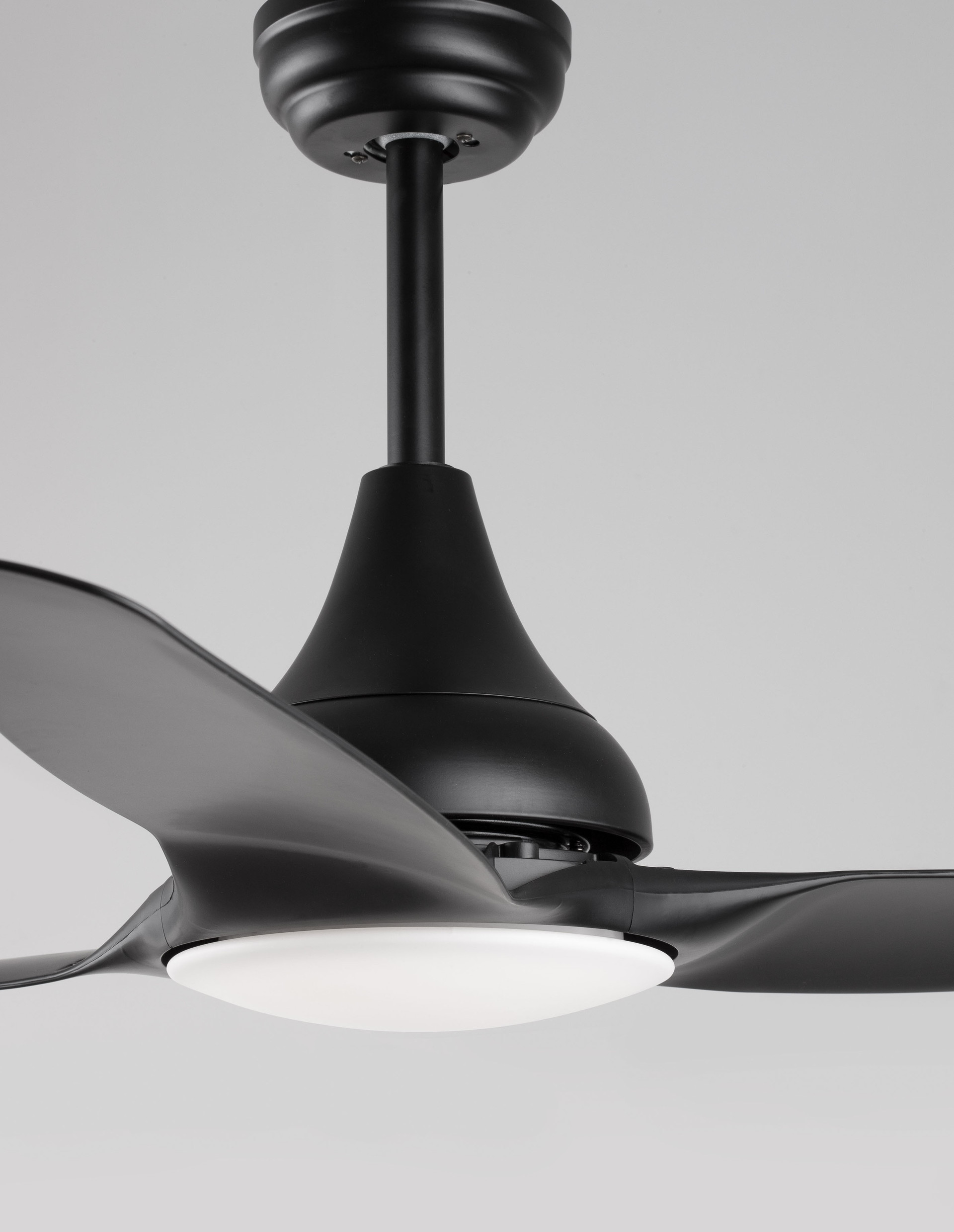Wentylator sufitowy z oświetleniem nowoczesny Luces Exclusivas SAGUNTO, czarny, LED 18 W 3000 K, Ø 122 cm – LE42550 - obrazek 7