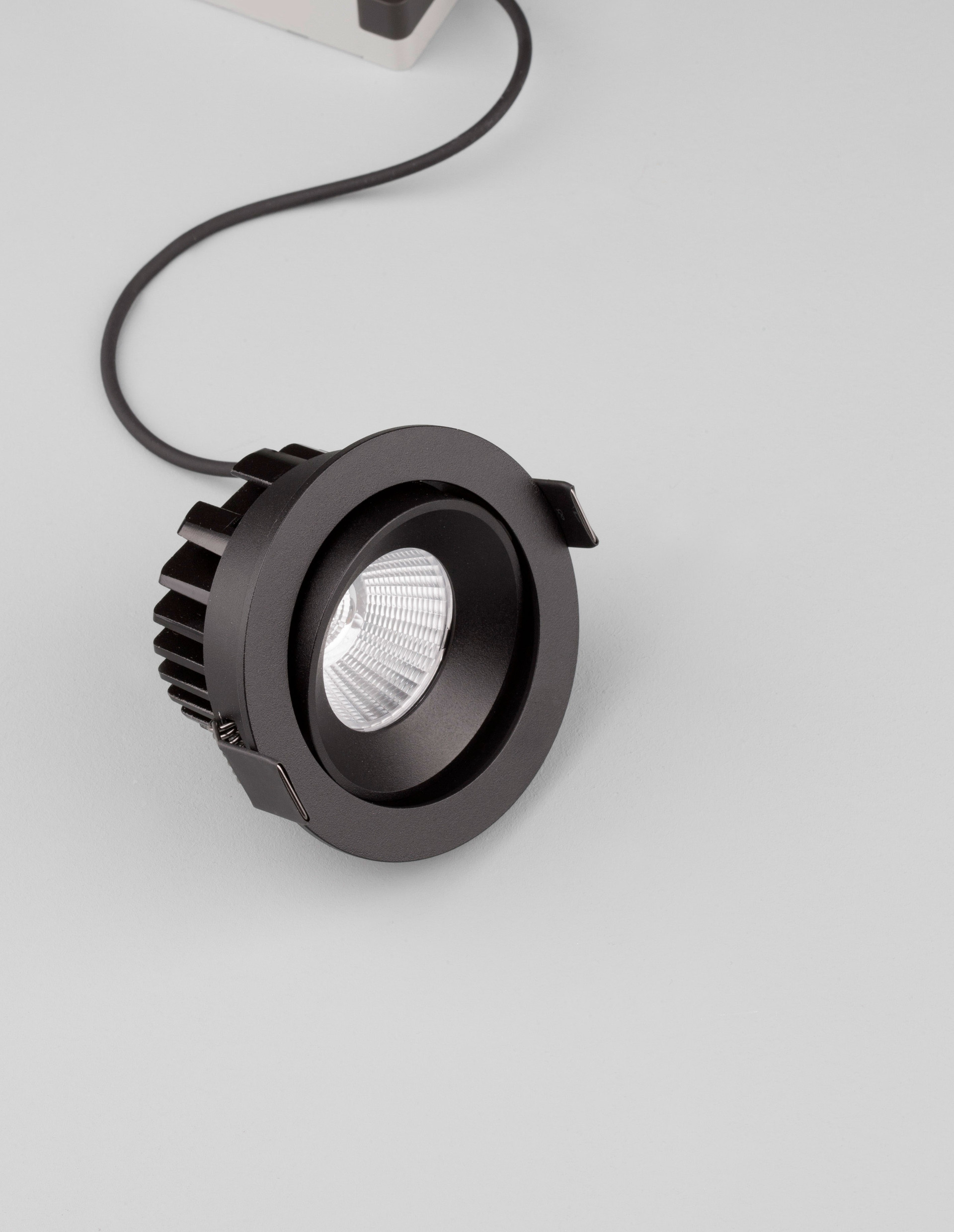 Oprawa wpuszczana zewnętrzna minimalistyczna Luces Exclusivas MALLORCA, czarna, LED 12 W 3000 K, Ø 9 cm – LE61579 - obrazek 3