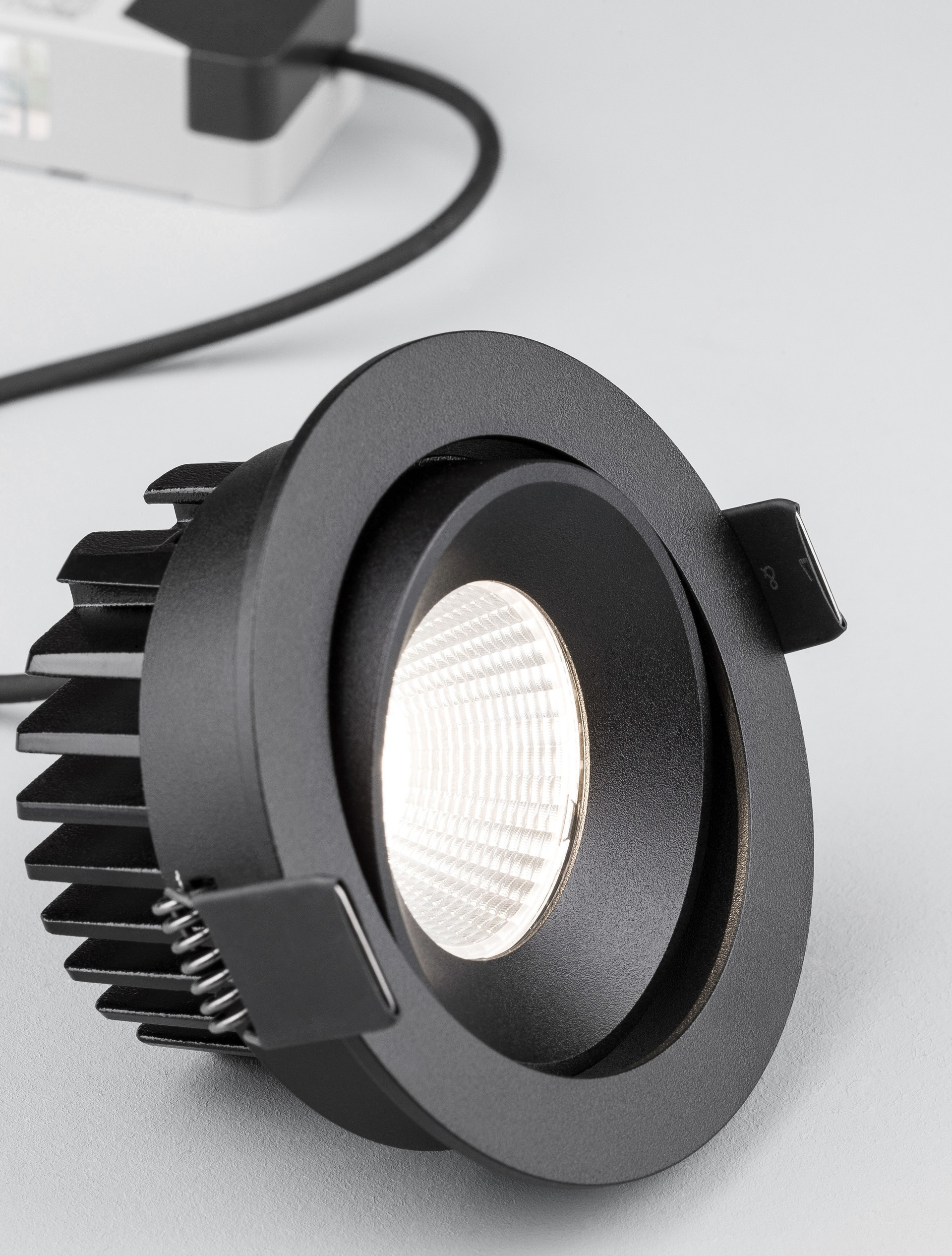 Oprawa wpuszczana zewnętrzna minimalistyczna Luces Exclusivas MALLORCA, czarna, LED 12 W 3000 K, Ø 9 cm – LE61579 - obrazek 4