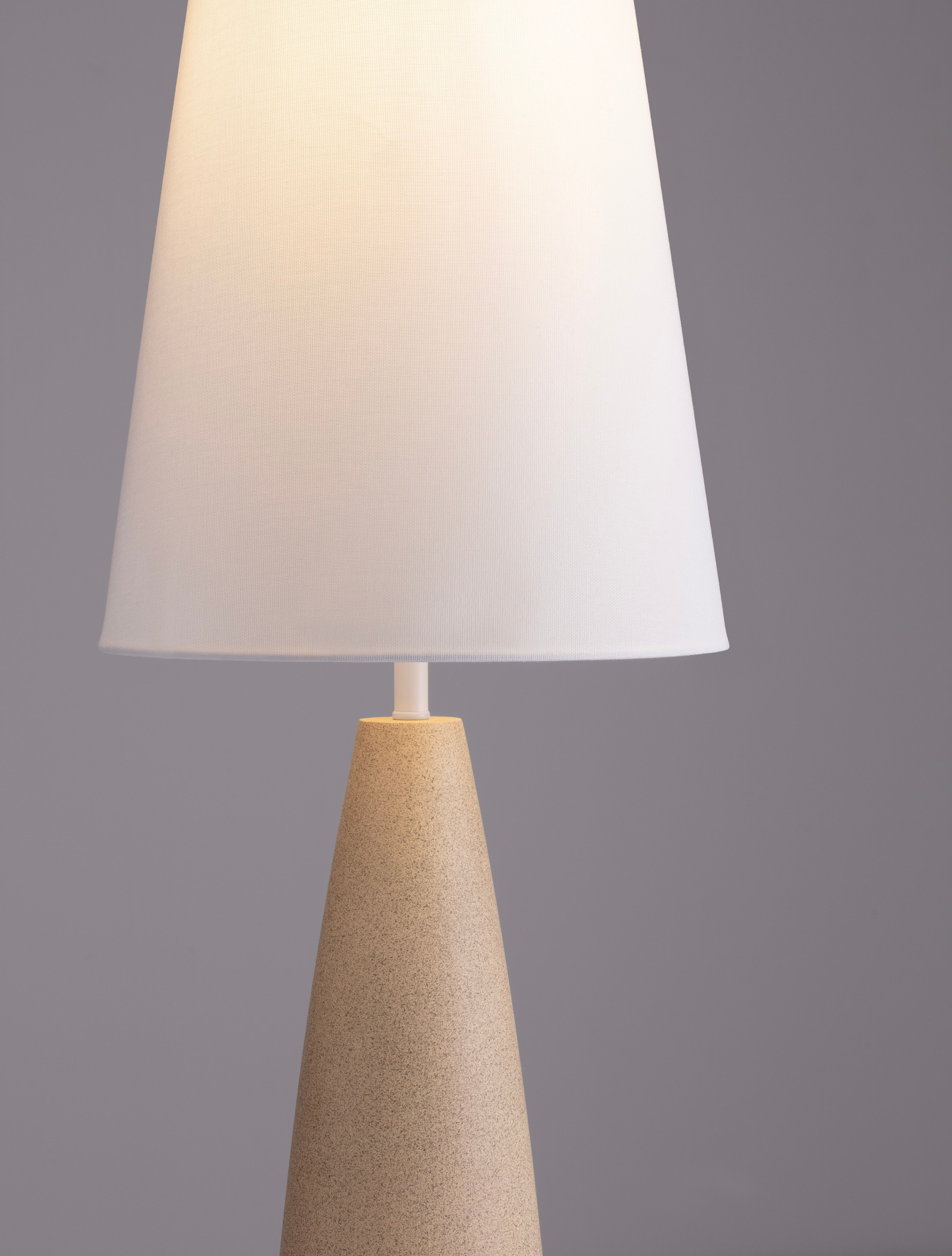 Lampa podłogowa minimalistyczna Luces Exclusivas ORBEZIA, biało-beżowa, 1 × E27, wys. 130 cm – LE45280 - obrazek 5