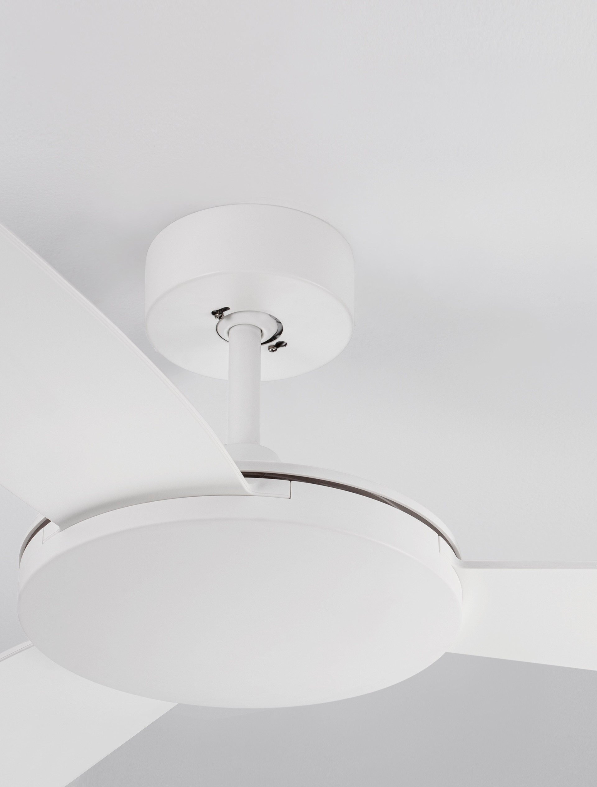 Wentylator sufitowy nowoczesny Luces Exclusivas ORIZABA, biały, Ø 132 cm – LE42963 - obrazek 3