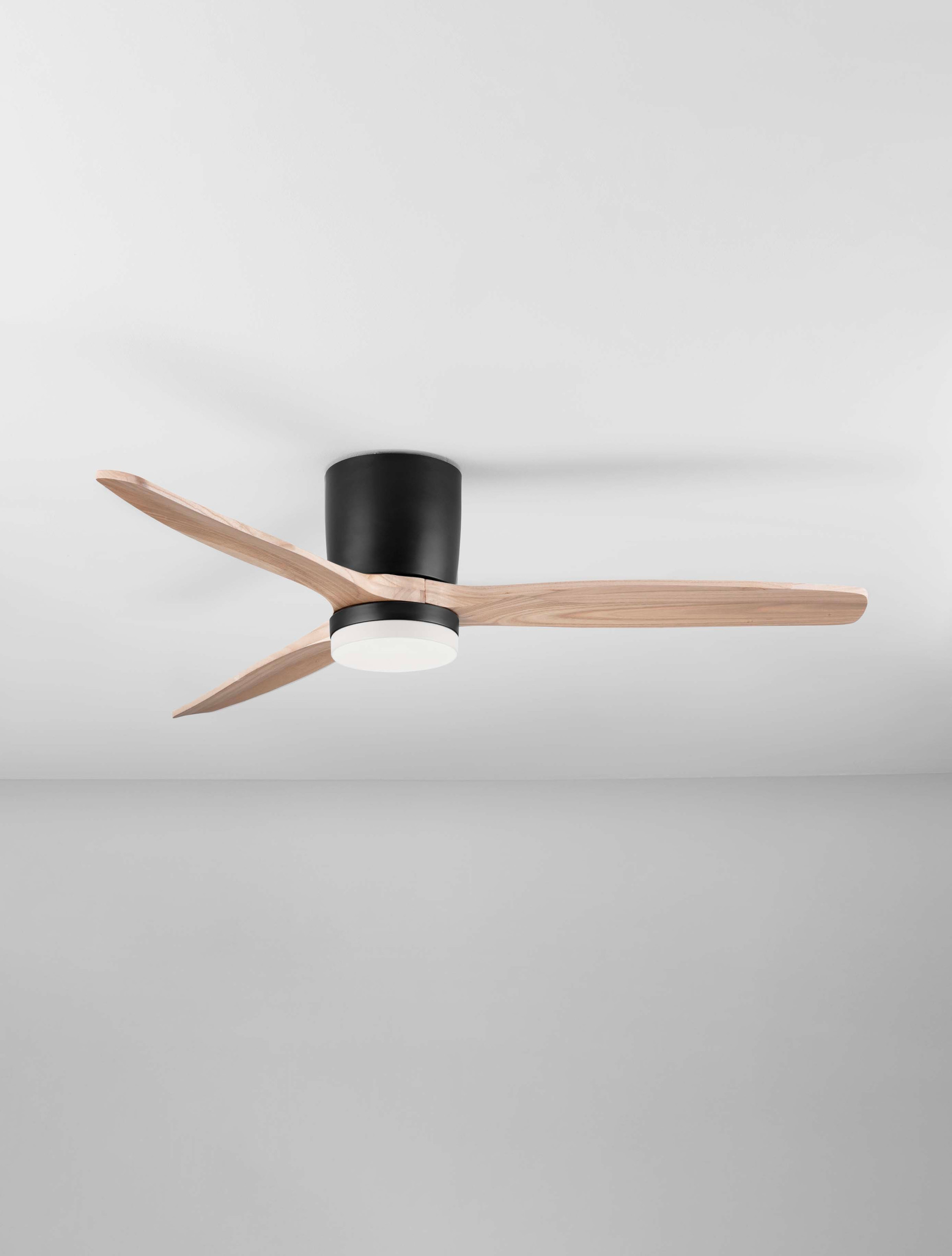 Wentylator sufitowy z oświetleniem nowoczesny Luces Exclusivas GUARAYOS, czarny / dąb, LED 18 W, Ø 132 cm – LE44964 - obrazek 3