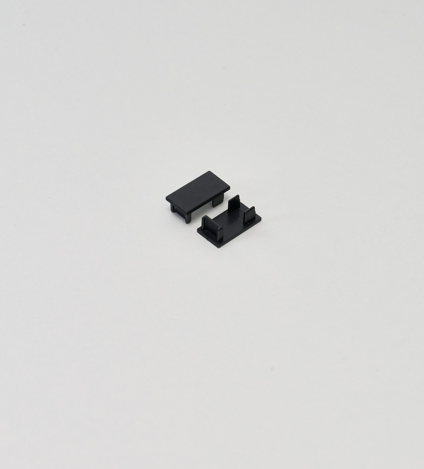 Zaślepka do szyn DELTA SUPER SLIM AZ6983, czarna – AZzardo
