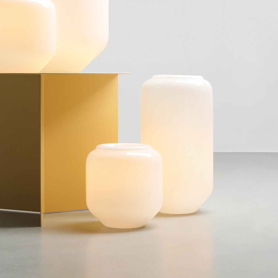 Lampa stołowa minimalistyczna Aldex FLASK M 8500B1_M biała / czarna 1×E27 - obrazek 3