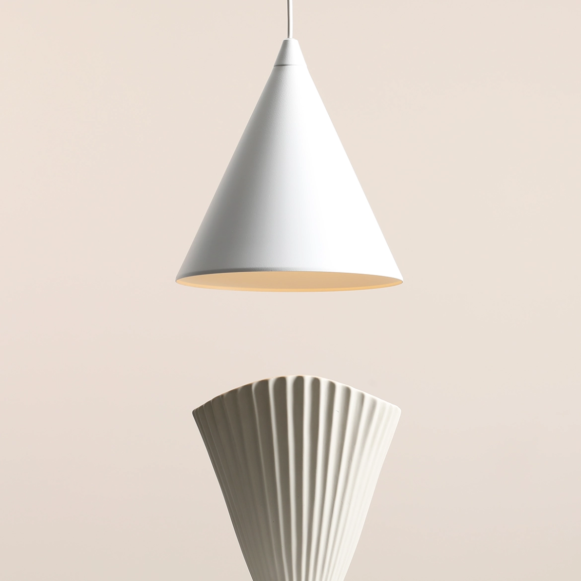 Lampa wisząca minimalistyczna Aldex FORM 1108G biała 1×E27 - obrazek 6