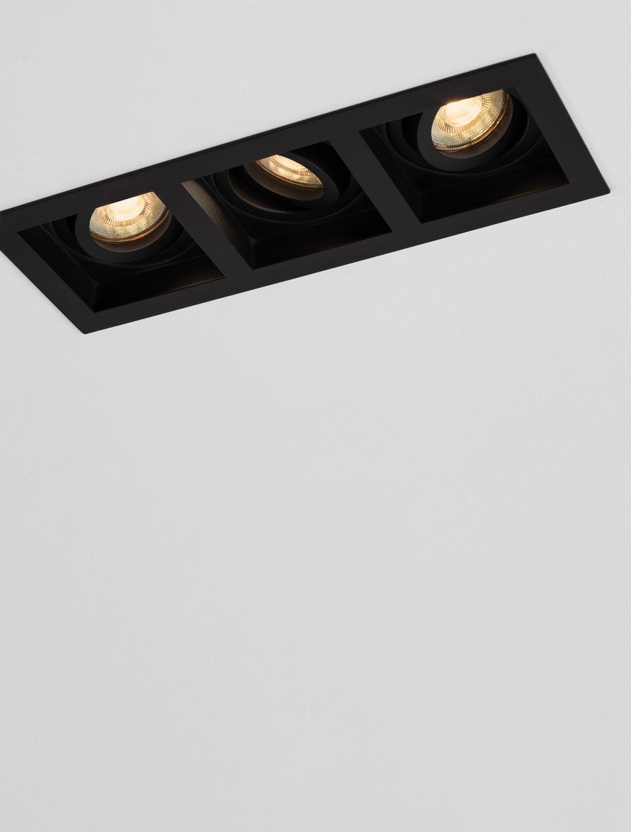 Oprawa wpuszczana minimalistyczna Luces Exclusivas CASTIL, czarna, 3 × GU10, szer. 10 cm – LE62281 - obrazek 3