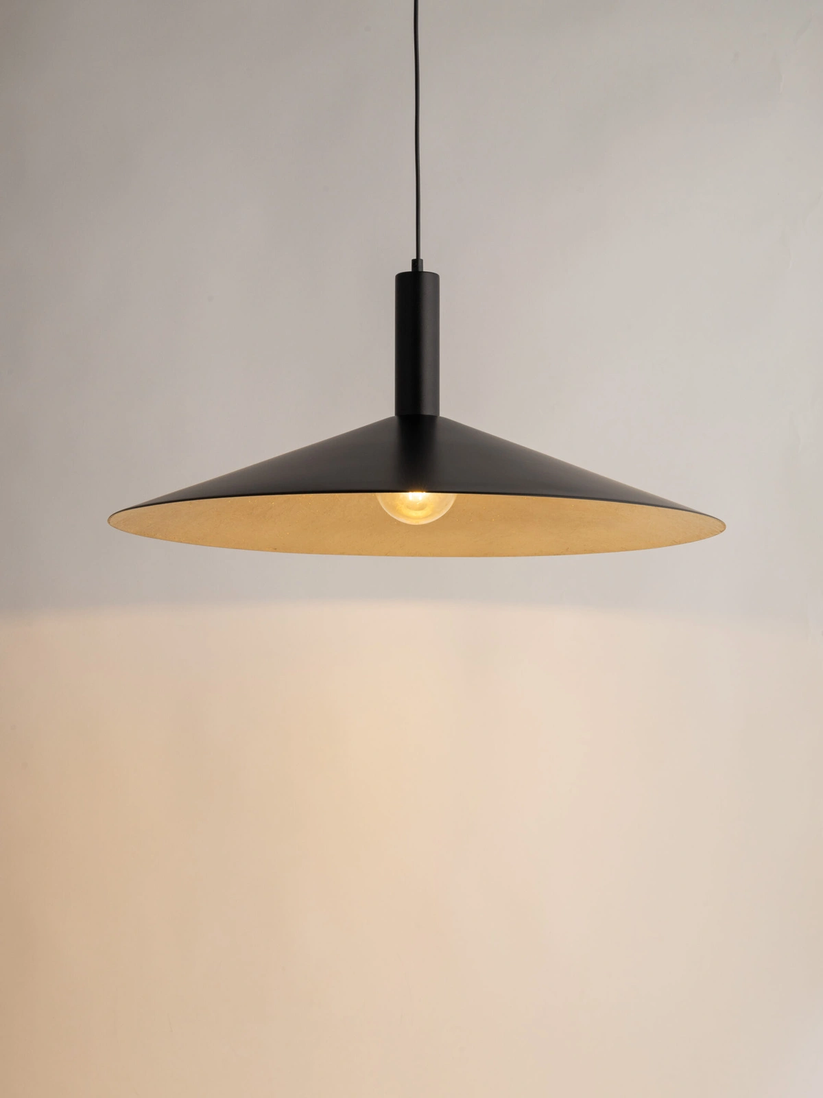 Lampa wisząca nowoczesna CAPRI M czarny/złoty, 1 × E27 – Sigma Lighting 41011 - obrazek 2