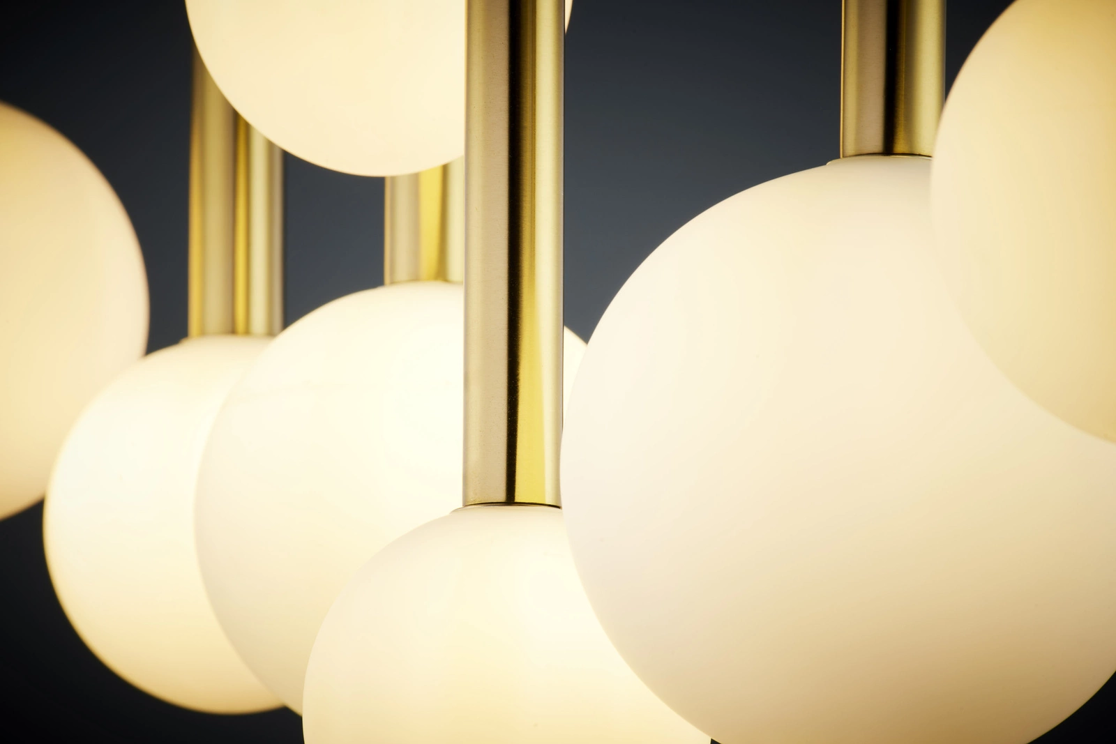 Lampa wisząca nowoczesna AKORD 10 czarny/złoty szczotkowany, 10 × G9 – Sigma Lighting 41934 - obrazek 7
