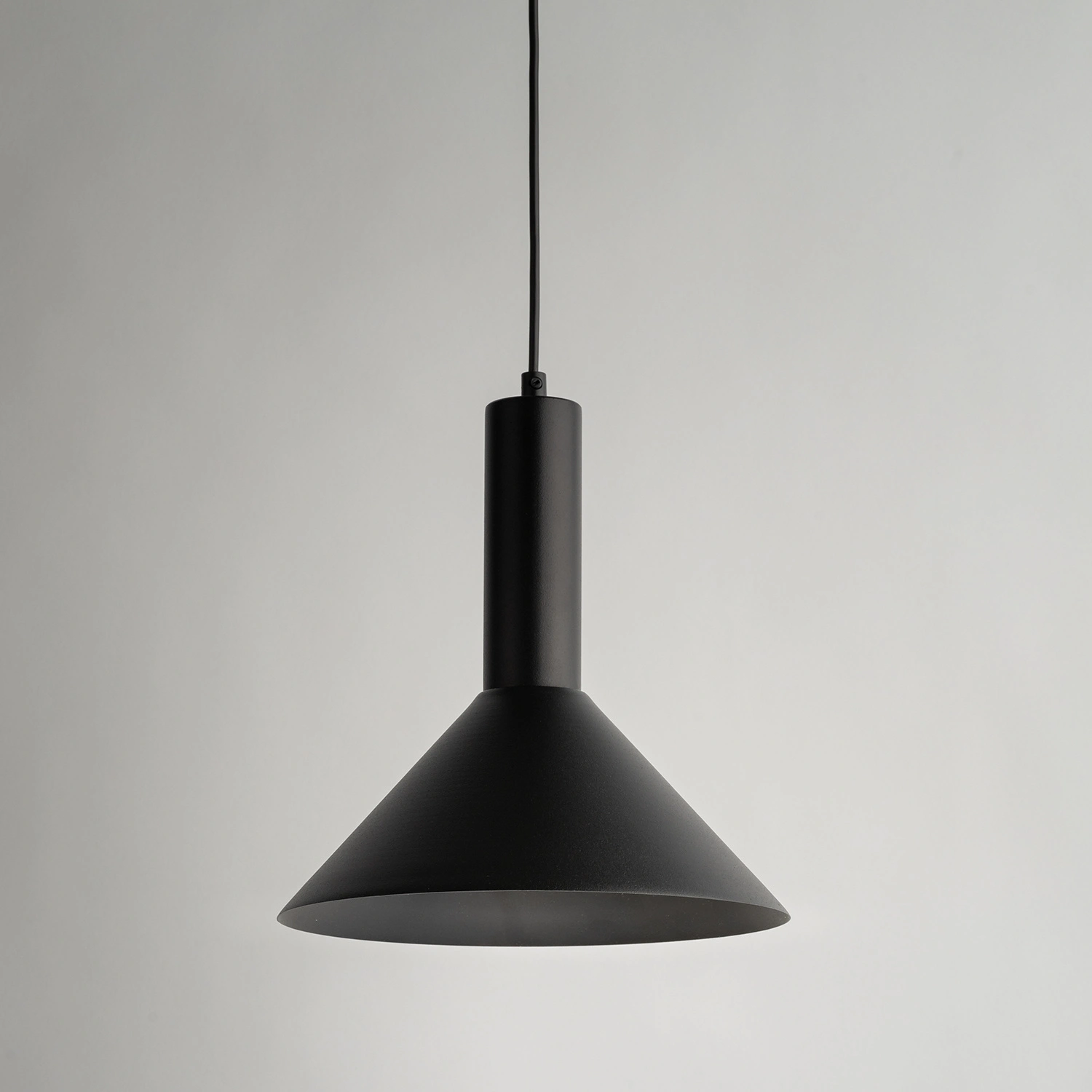 Lampa wisząca minimalistyczna VITRUM STOŻEK czarny, 1 × E27 – Sigma Lighting 40810 - obrazek 3
