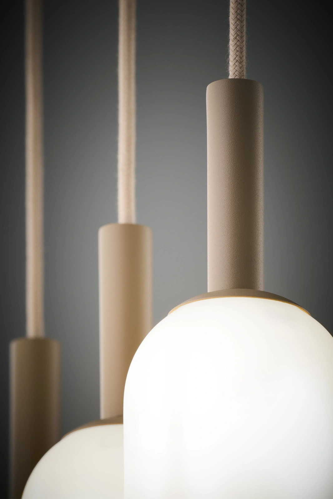 Lampa wisząca w stylu glamour PLUUM 3 prosty ciepły beż, 3 × E14 – Sigma Lighting 41856 - obrazek 2